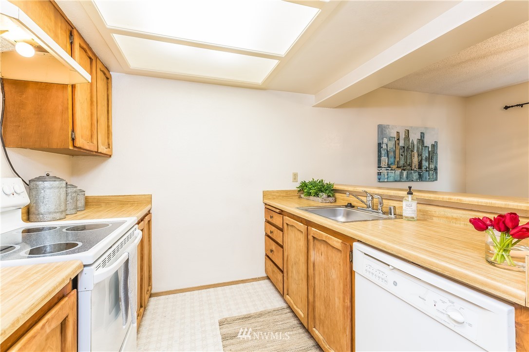 820 Cady Road, Unit F106 Everett, WA 98203 - Photo 9 of 25 Gallery Image 9