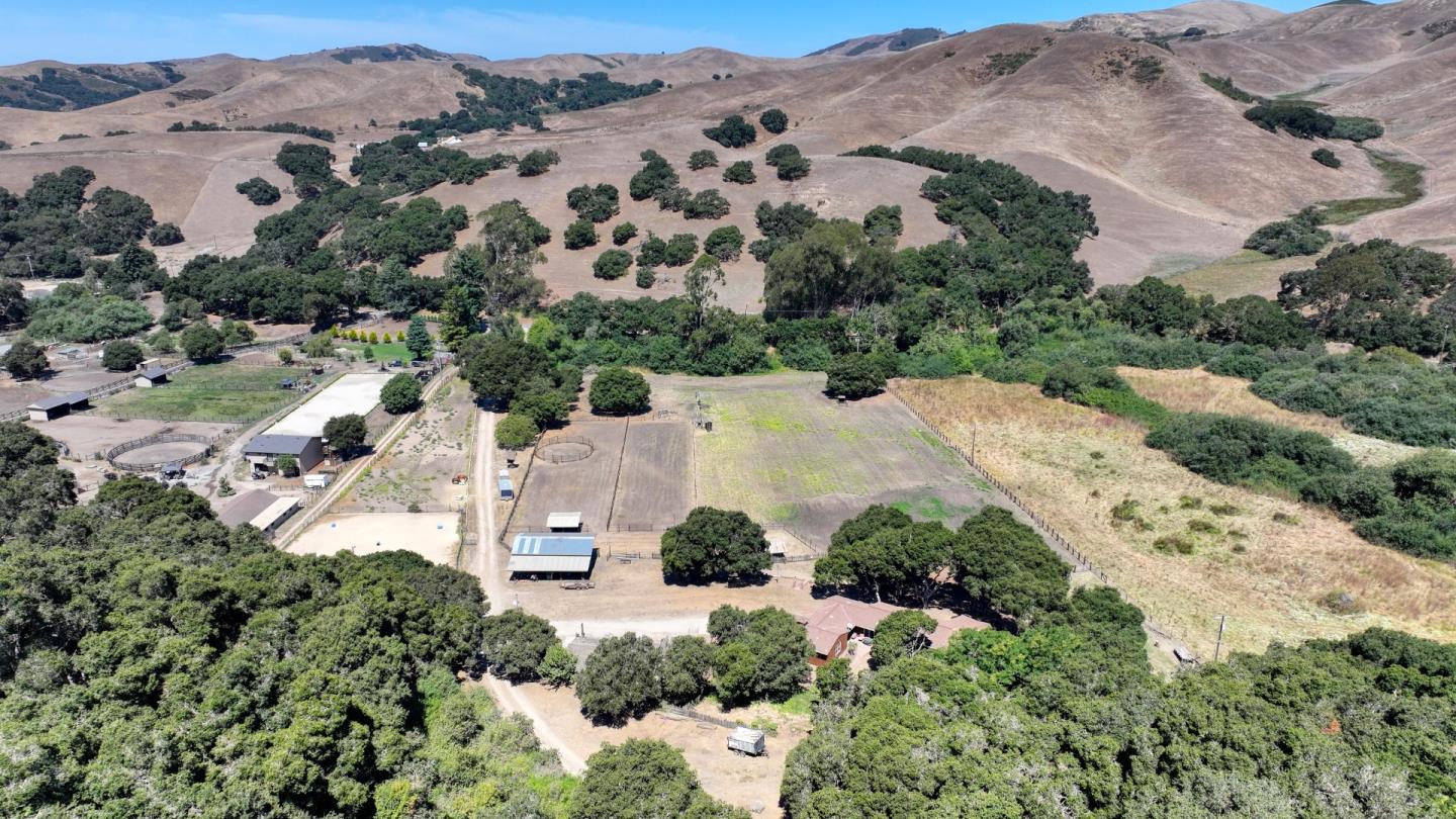 109 Old Stage Road Salinas, CA 93908 - Photo 3 of 68 Gallery Image 3
