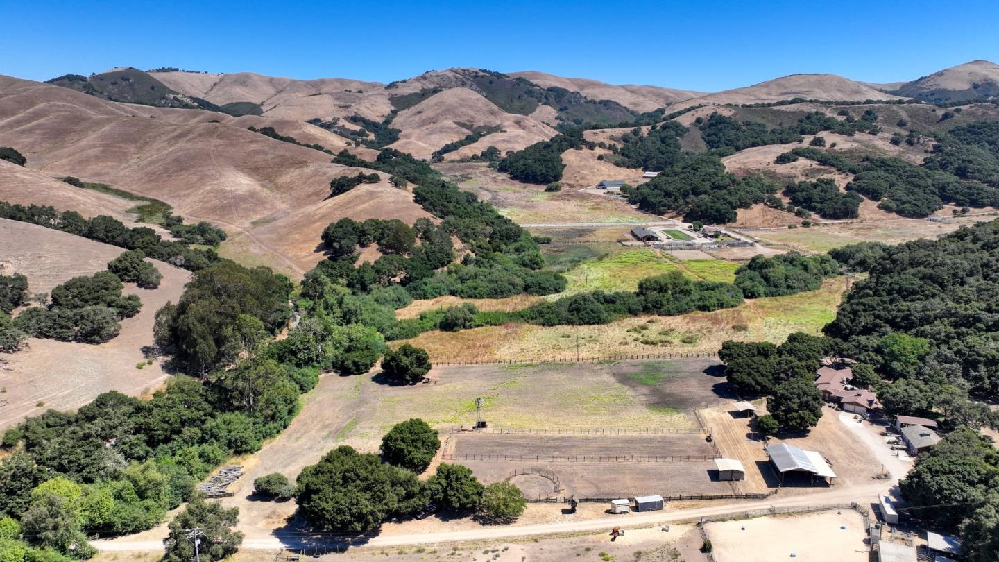109 Old Stage Road Salinas, CA 93908 - Photo 4 of 68 Gallery Image 4