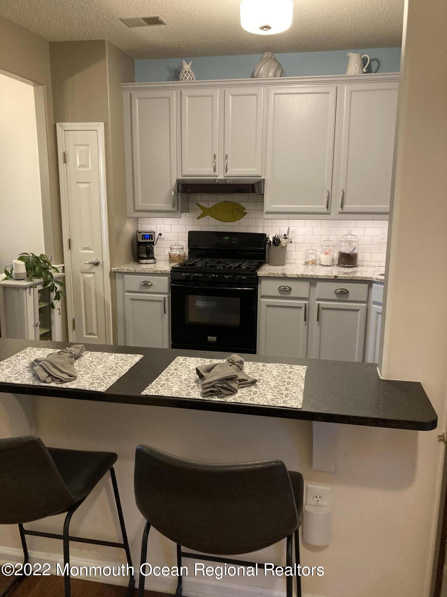 37 Riva Boulevard, Unit 719 Brick, NJ 08723 - Photo 12 of 19 IMG_1922