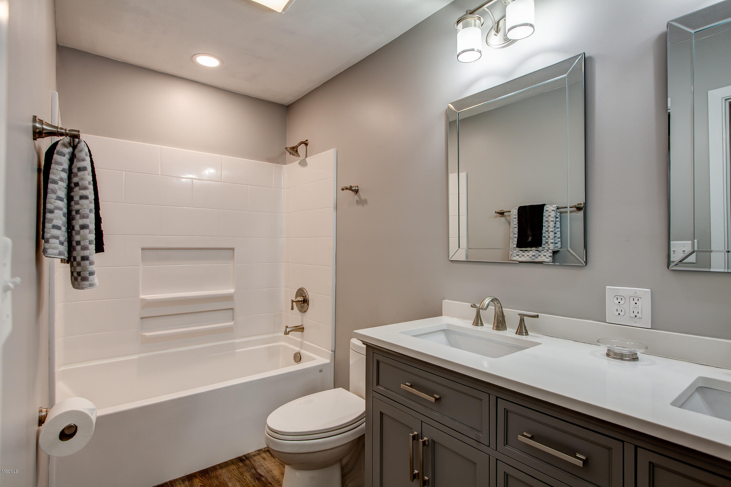 2507 Orleans Road Biloxi, MS 39531 - Photo 11 of 22 2507Orleans-11