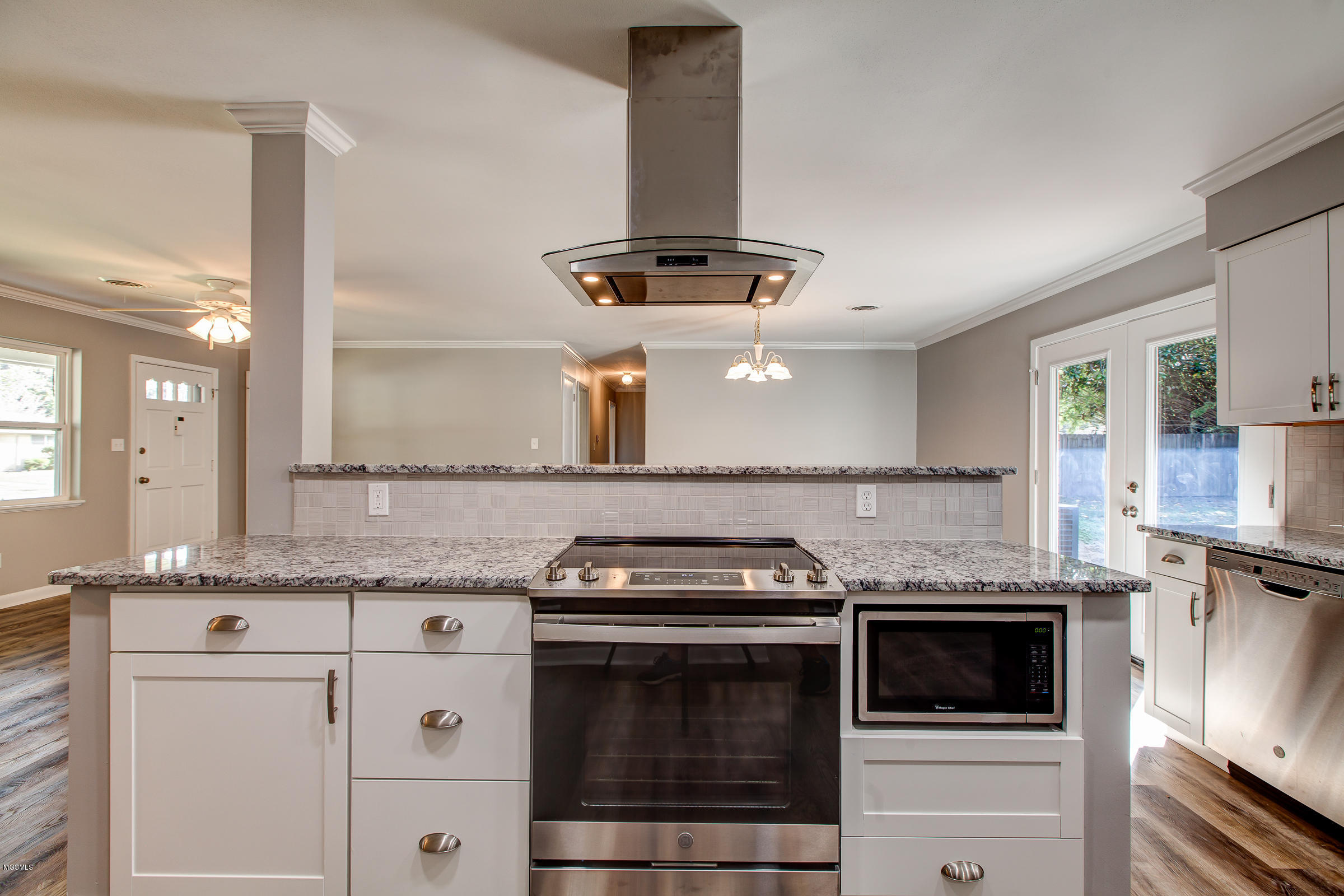 2507 Orleans Road Biloxi, MS 39531 - Photo 8 of 22 2507Orleans-8