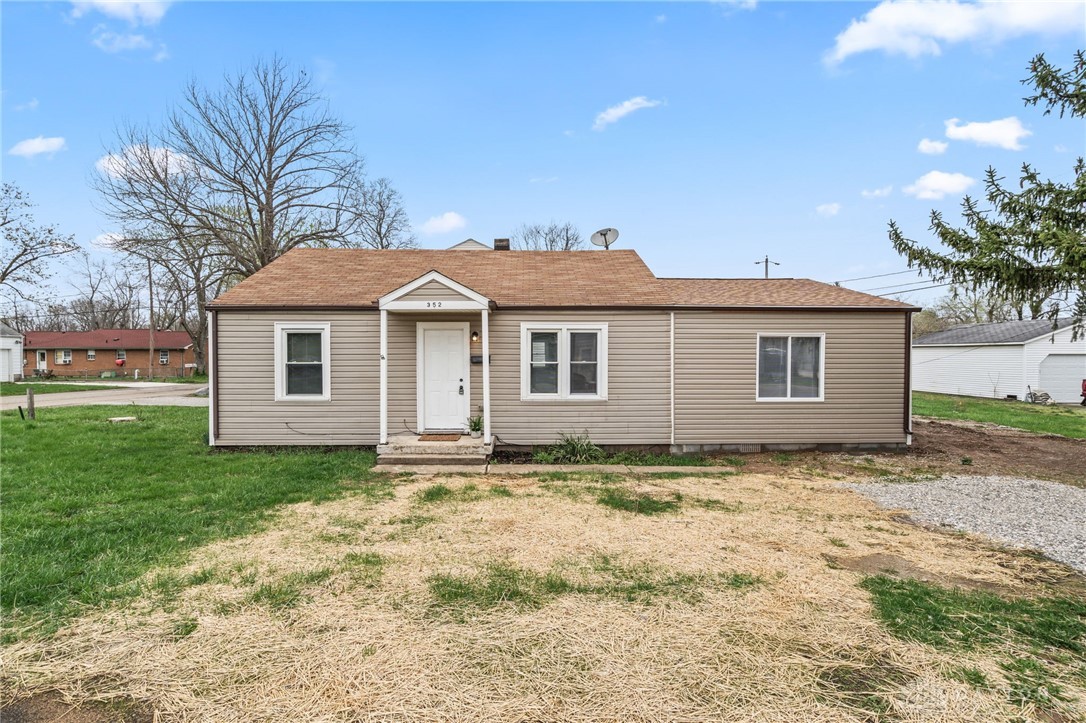 352 Queen Road Medway, OH 45341 - Photo 1 of 24 Gallery Image 1