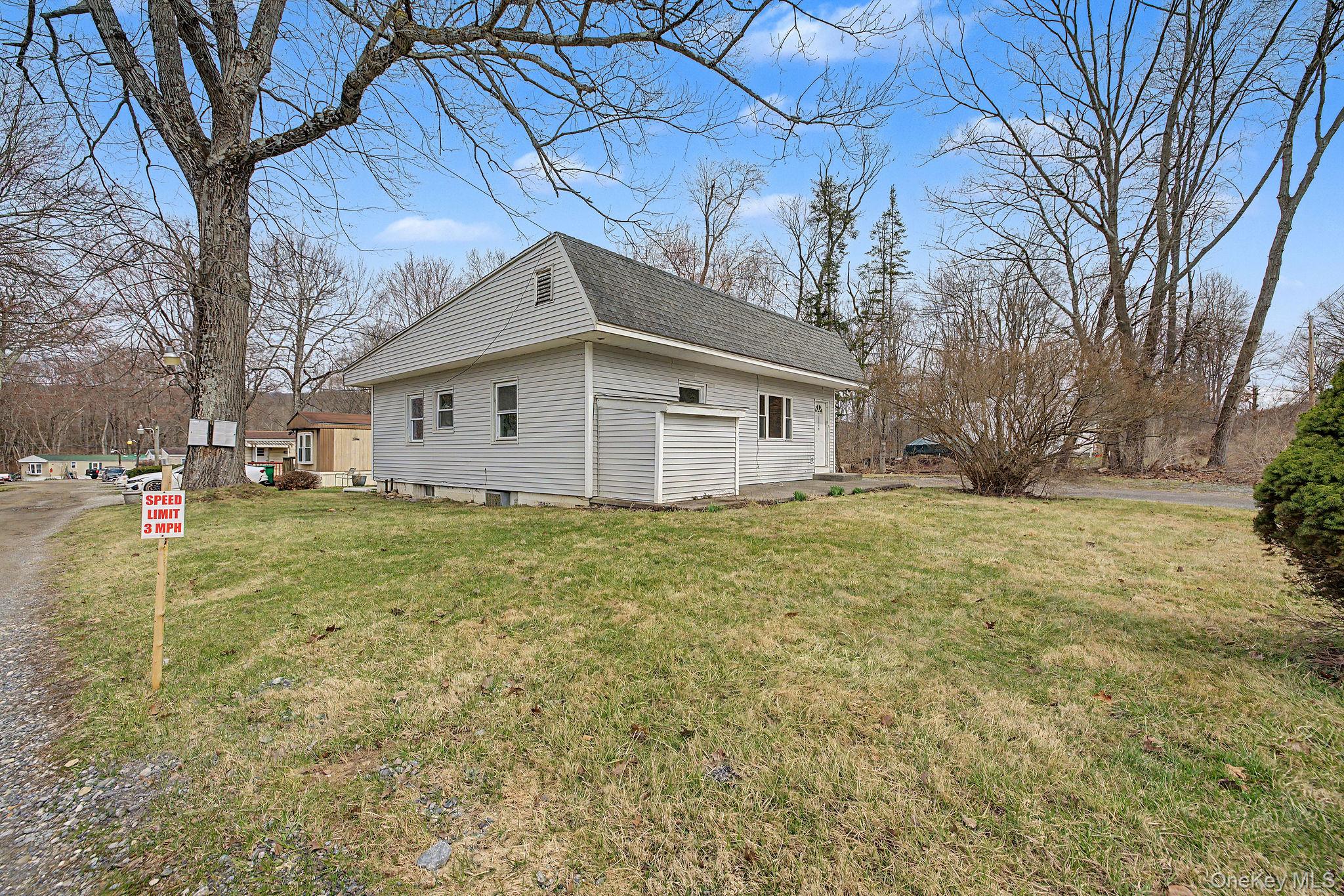 2585 State Rte 55 Poughquag, NY 12570 - Photo 2 of 39