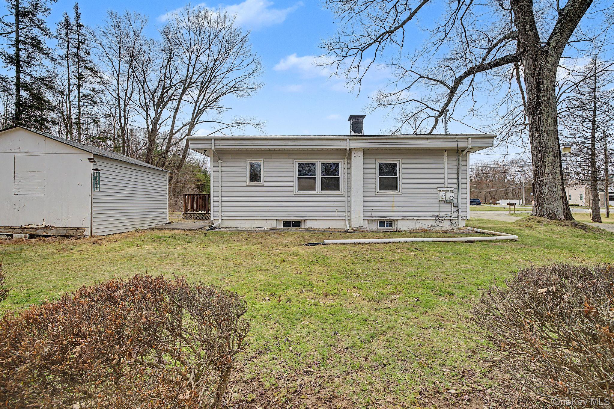 2585 State Rte 55 Poughquag, NY 12570 - Photo 6 of 39