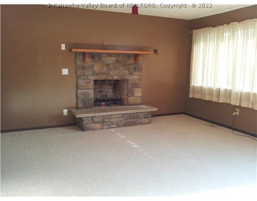 123 Hall Street Ripley, WV 25271 - Photo 7 of 12 Living Room.