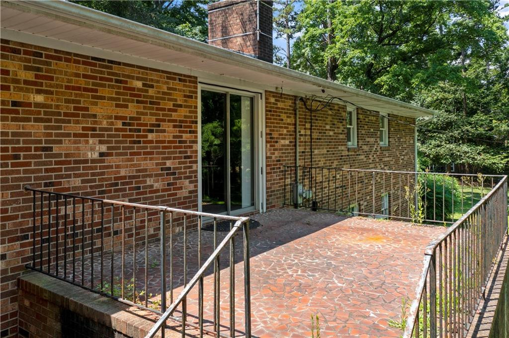 137 Roxdale Place Roxboro, NC 27574 - Photo 6 of 30 a view of a balcony
