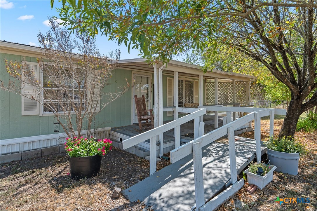 14815 Johnson Rd Trail Manor, TX 78653 - Photo 2 of 37