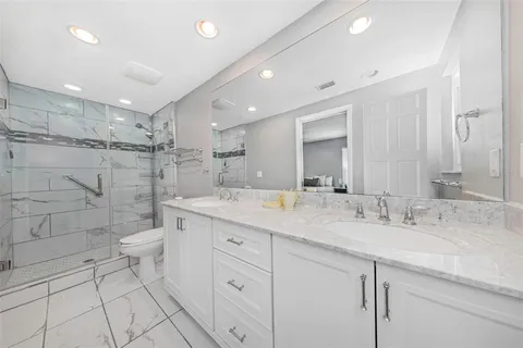 $589,900 | 9407 Laura Anne Drive, Seminole, FL 33776