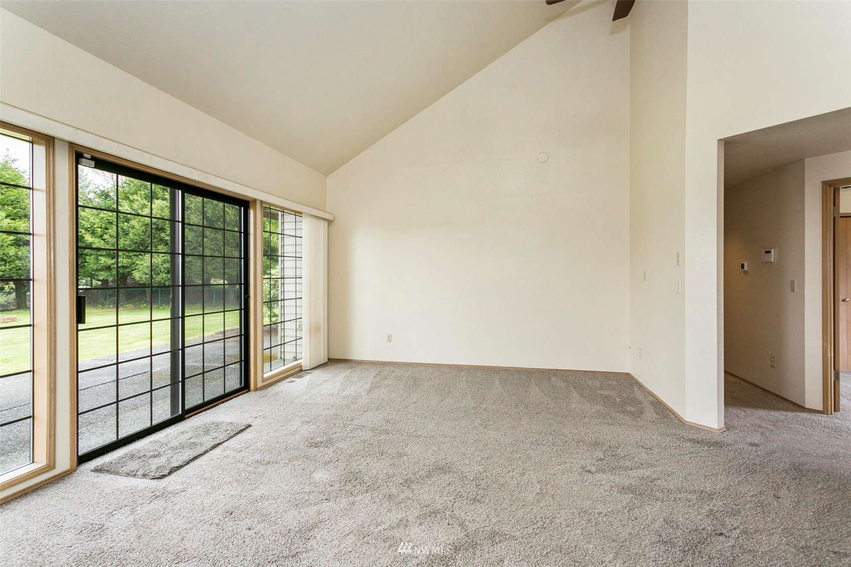 634 North Waugh Road Mount Vernon, WA 98273 - Photo 11 of 23 Gallery Image 11