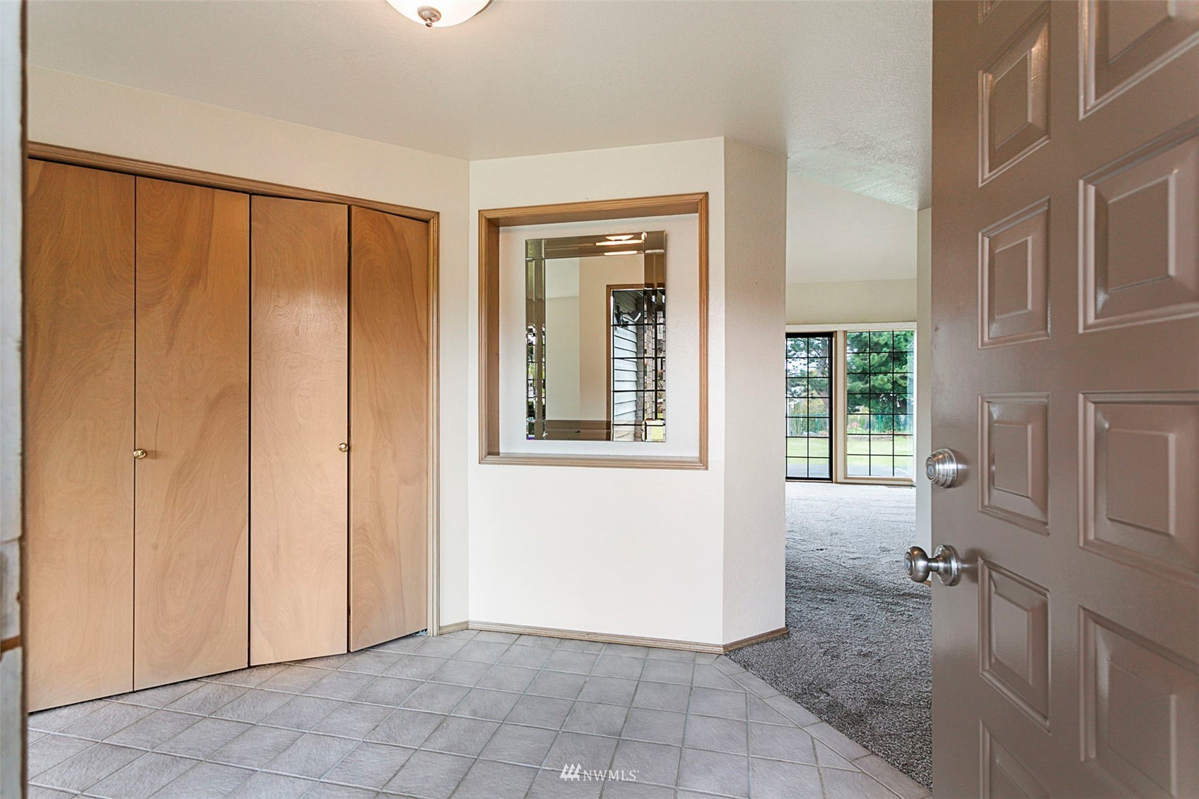 634 North Waugh Road Mount Vernon, WA 98273 - Photo 3 of 23 Gallery Image 3
