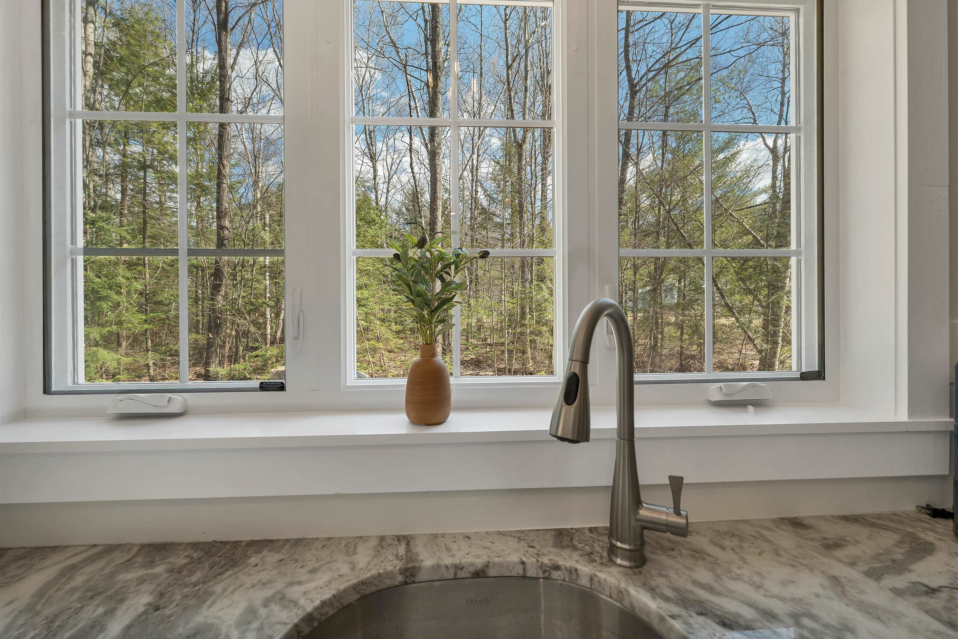 84 Maple Circle Sanbornton, NH 03269 - Photo 18 of 60