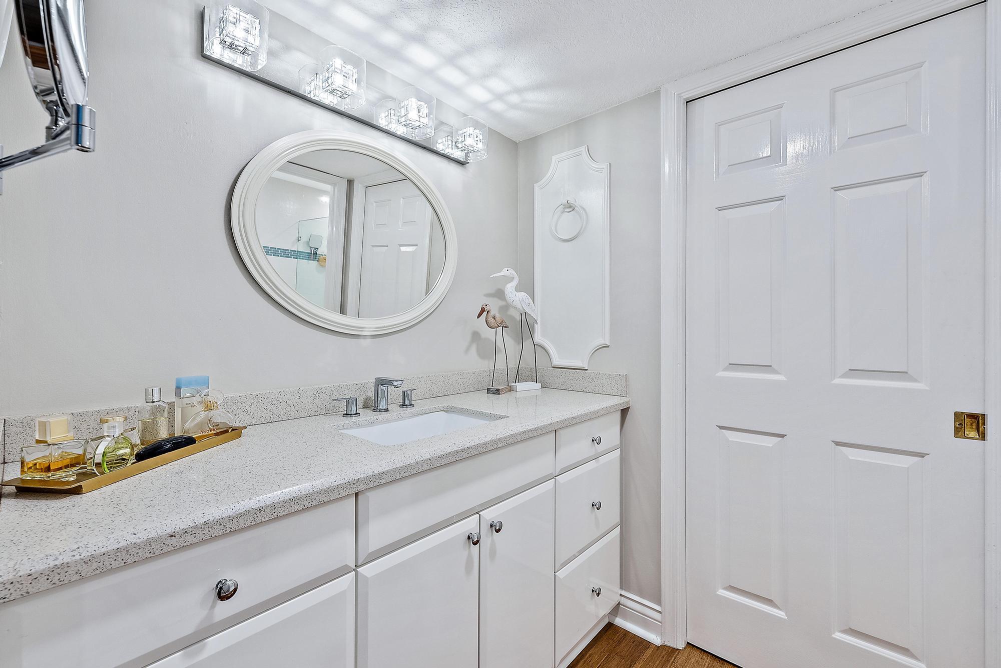 4161 U.S. Highway 1, Unit H1 Jupiter, FL 33477 - Photo 18 of 45 4161 US-1 S #H1 -7