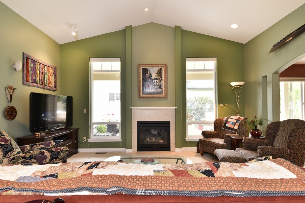 8113 Chehalis Road Birch Bay, WA 98230 - Photo 6 of 25 Gallery Image 6