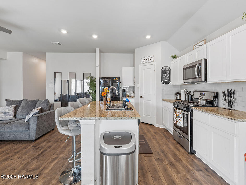 310 Colt Lane Lafayette, LA 70507 - Photo 6 of 22 IMG_9412