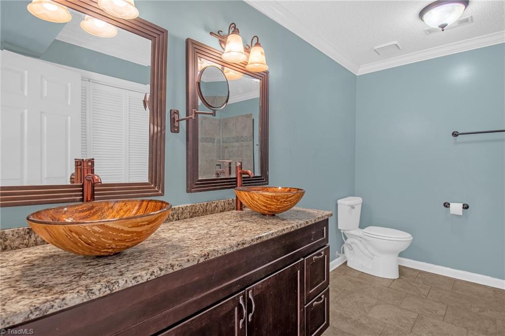 2501 White Fence Way High Point, NC 27265 - Photo 18 of 33