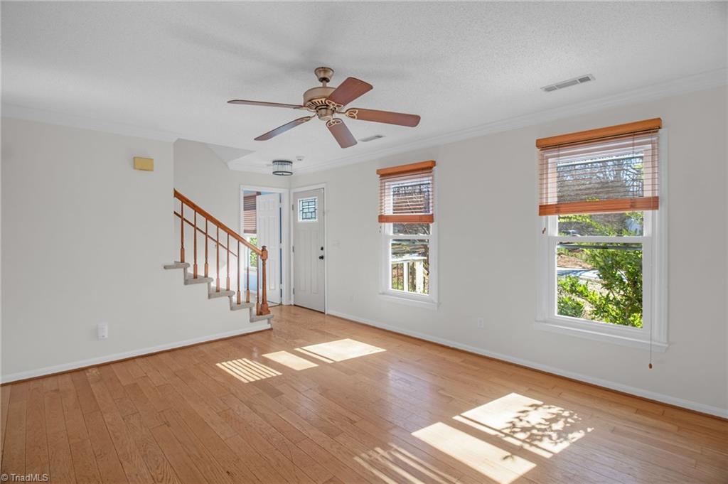 2501 White Fence Way High Point, NC 27265 - Photo 7 of 33