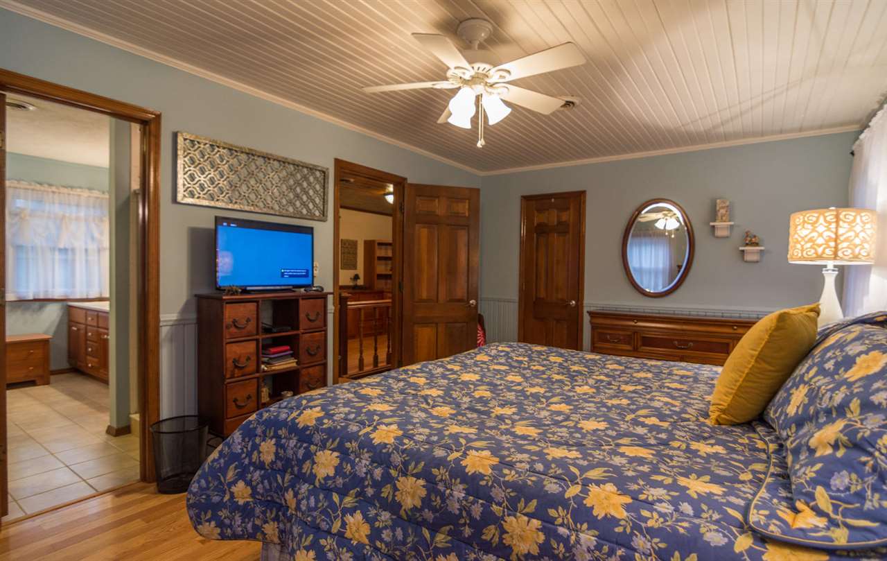 4798 South Rockport Road Bloomington, IN 47403 - Photo 18 of 31 Gallery Image 18