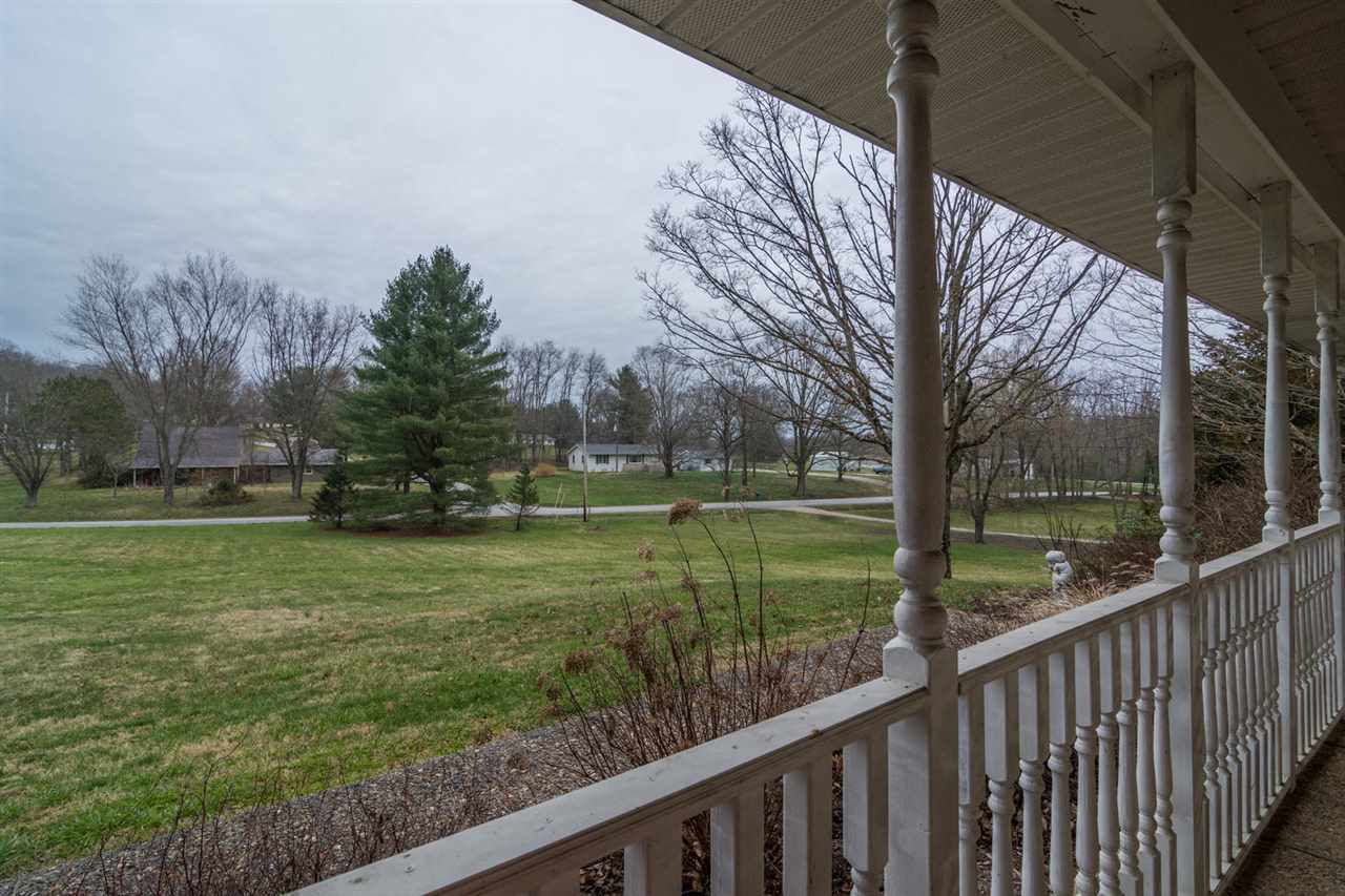 4798 South Rockport Road Bloomington, IN 47403 - Photo 4 of 31 Gallery Image 4