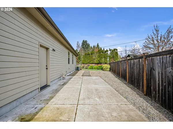 $635,000 | 51 Grizzly Avenue, Eugene, OR 97404