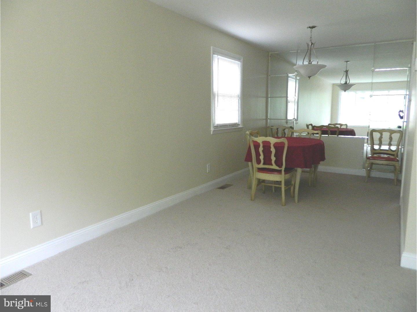 1127 Wynnbrook Road Secane, PA 19018 - Photo 7 of 16 Dining Room