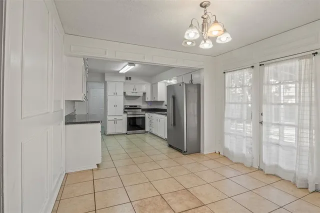 $265,000 | 2007 East Park Row Drive, Arlington, TX 76010