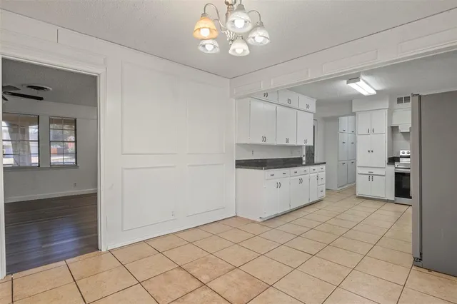 $265,000 | 2007 East Park Row Drive, Arlington, TX 76010