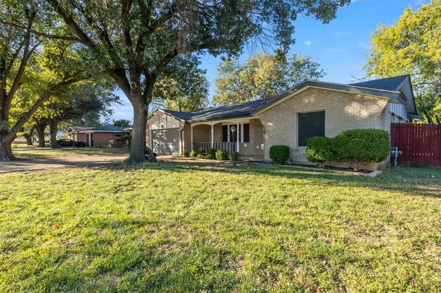 $265,000 | 2007 East Park Row Drive, Arlington, TX 76010