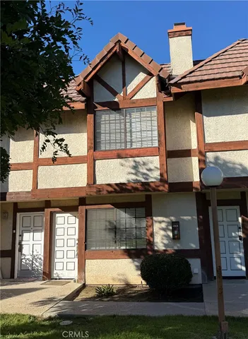 $549,000 | 9325 Sunland Park Drive, Unit 2, Sun Valley, CA 91352