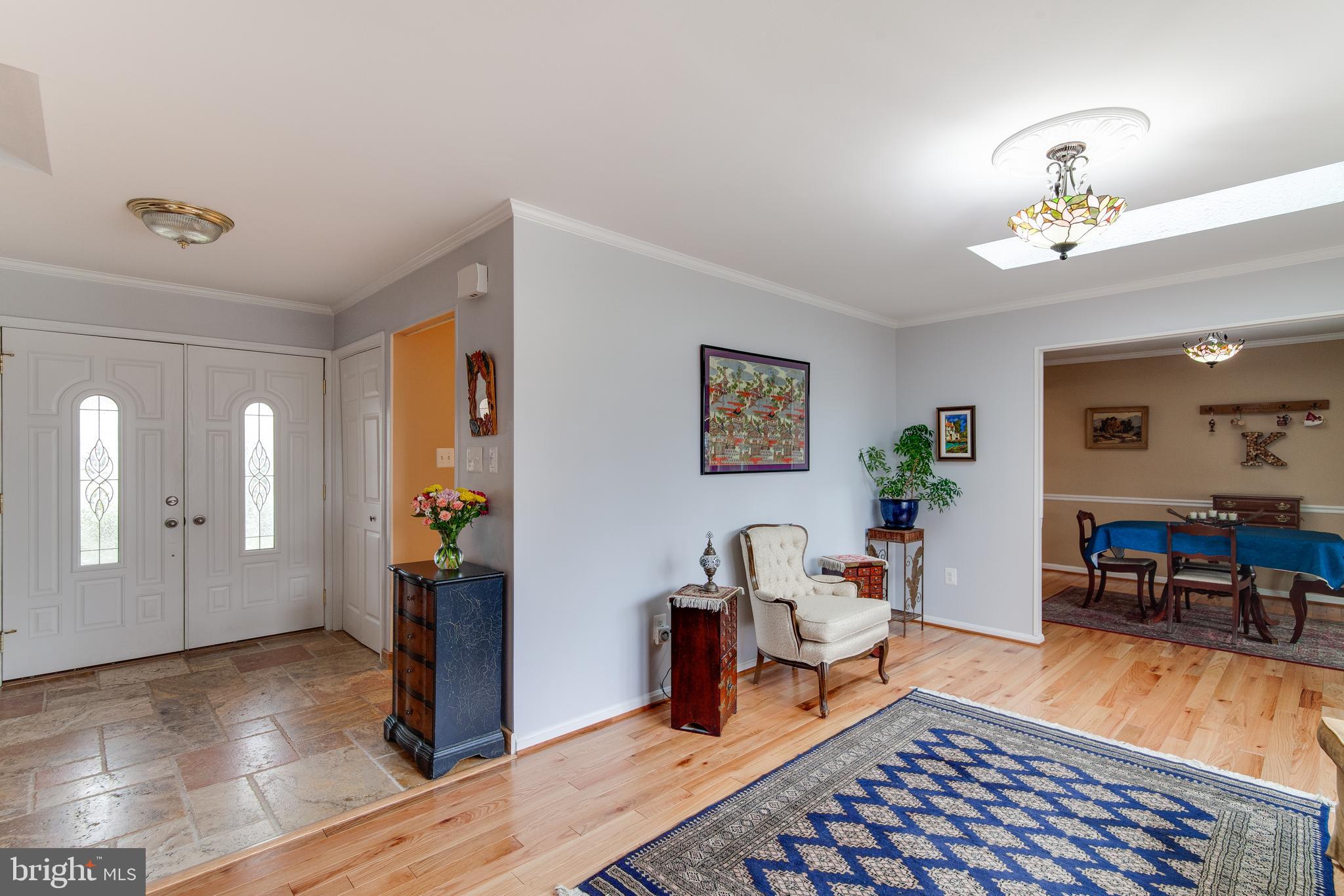 6933 Conservation Drive Springfield, VA 22153 - Photo 13 of 32 Foyer