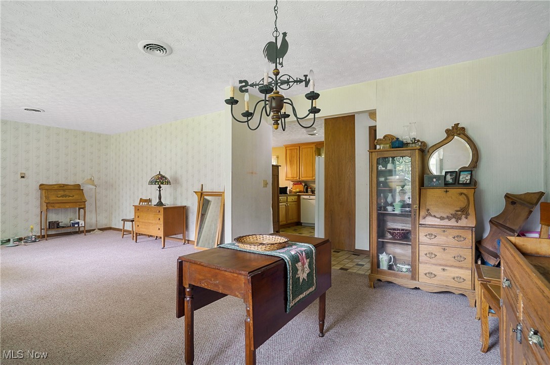 12221 Chamberlain Road Aurora, OH 44202 - Photo 16 of 50 Gallery Image 16