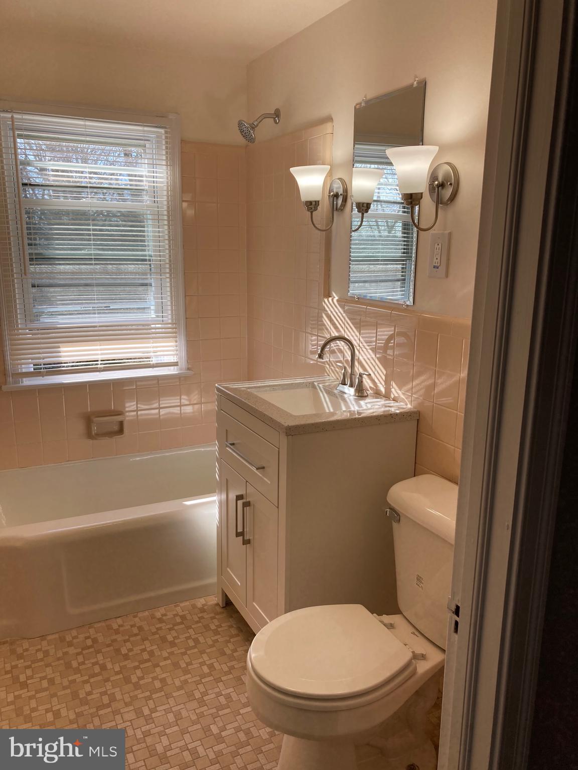 449 Edge Hill Road Glenside, PA 19038 - Photo 18 of 22 Second Floor Bath