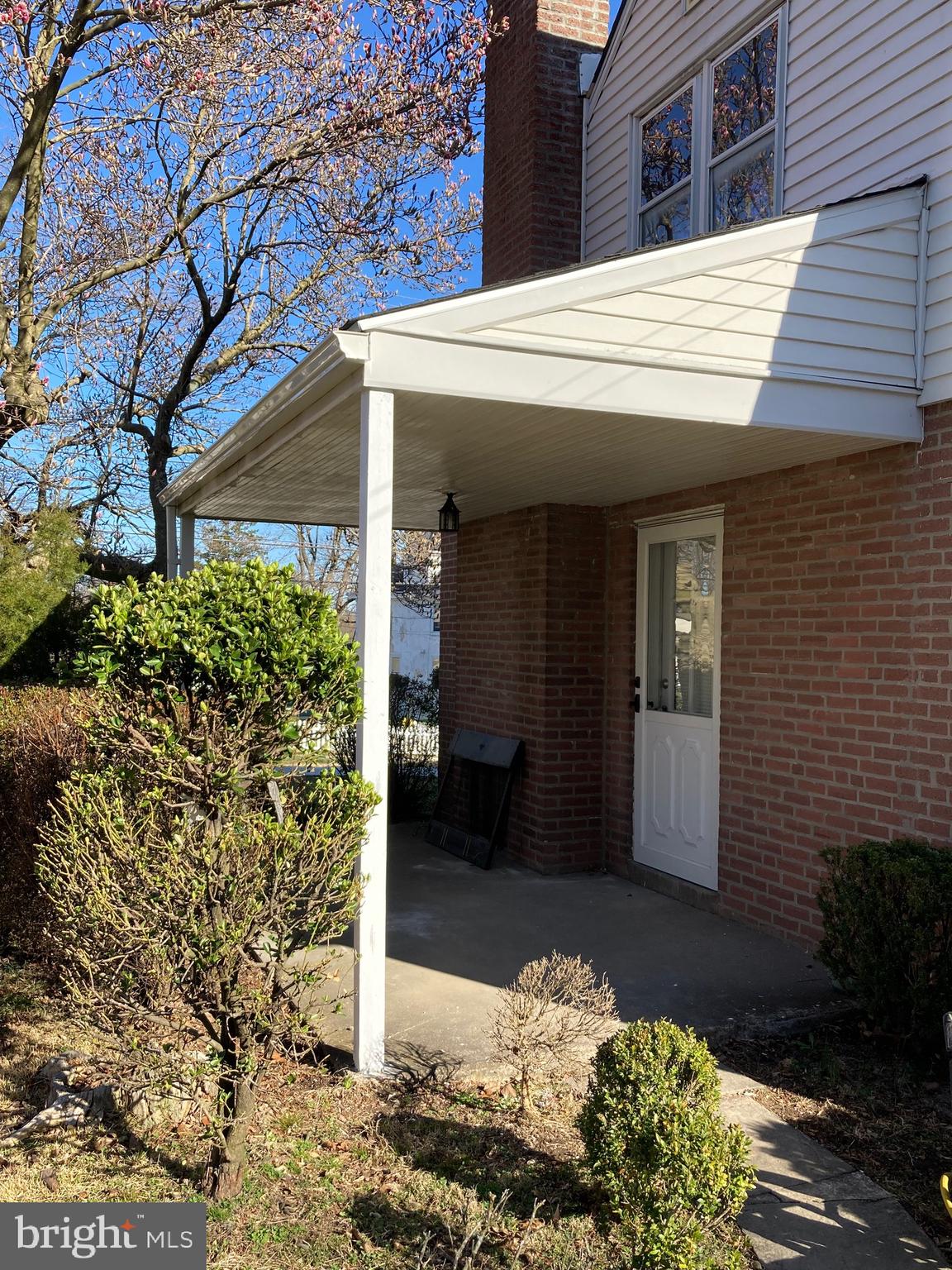 449 Edge Hill Road Glenside, PA 19038 - Photo 4 of 22 Side Patio