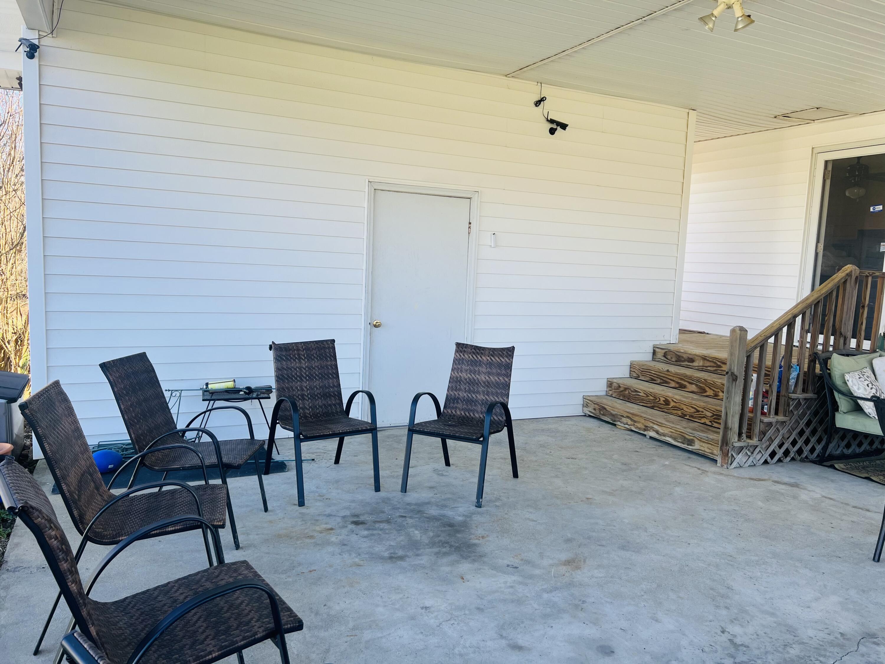 4032 Wilderness Road Ewing, VA 24248 - Photo 38 of 51 carport