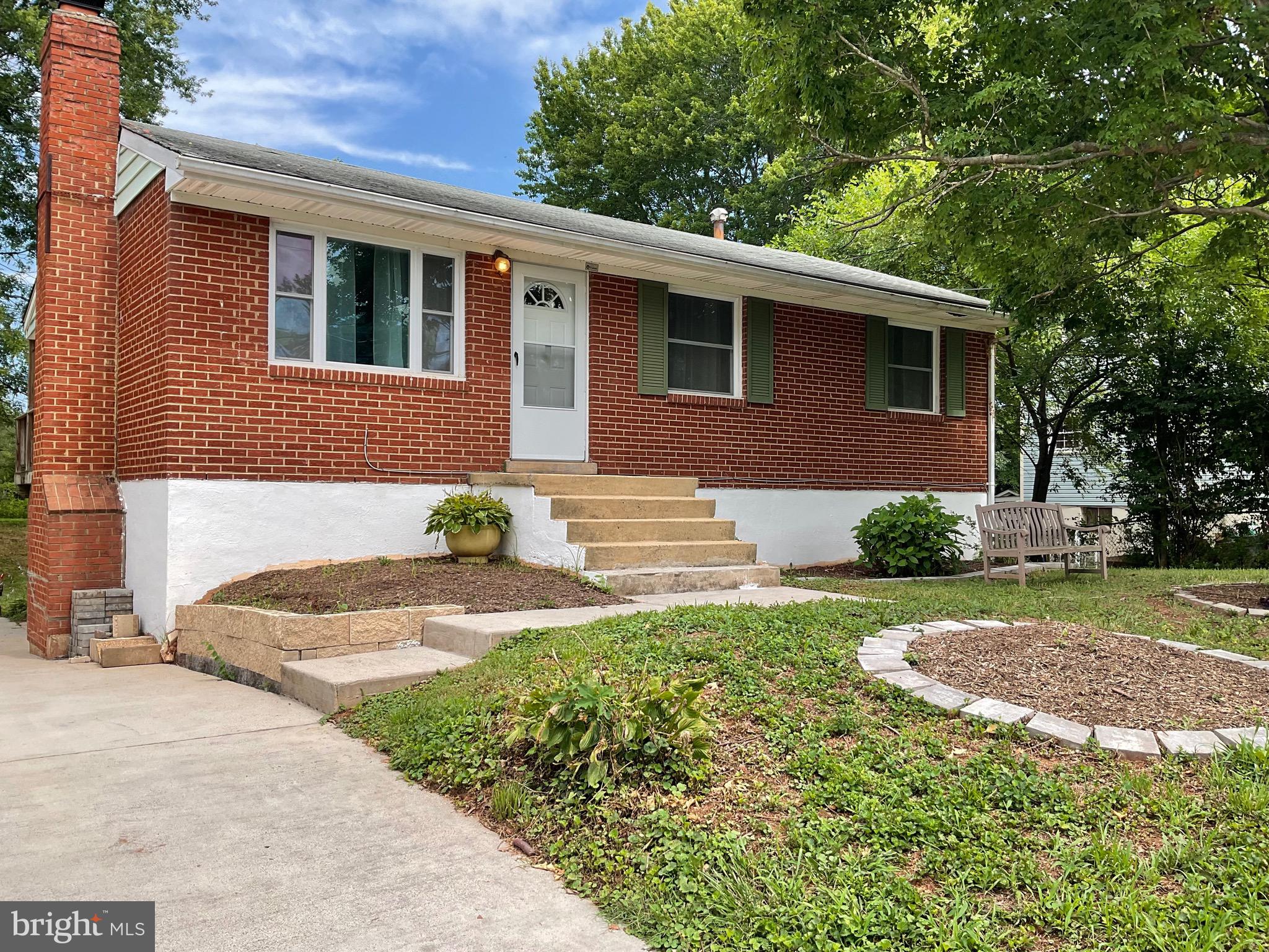 7568 Alleghany Road Manassas, VA 20111 - Photo 2 of 40 Gallery Image 2