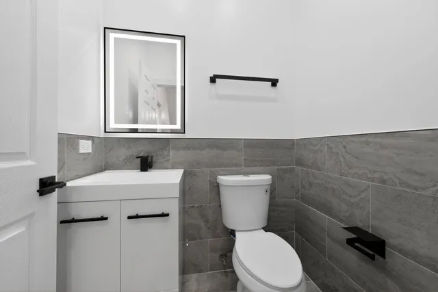 $399,900 | 148 West 59th Street, Chicago, IL 60621