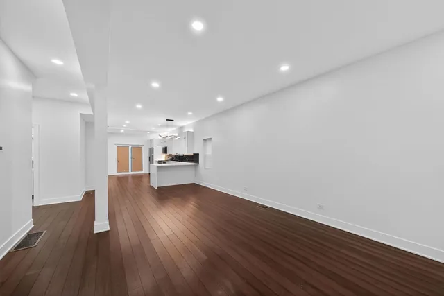 $399,900 | 148 West 59th Street, Chicago, IL 60621