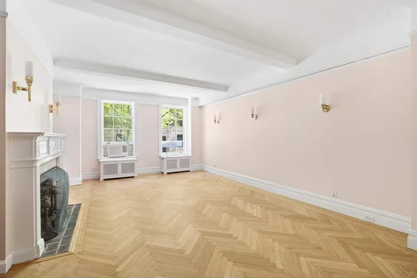 $2,100,000 | 25 East 86th Street, Unit 2E | Upper East Side