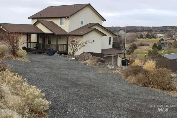 $879,990 | 1422 River View Lane, Buhl, ID 83316
