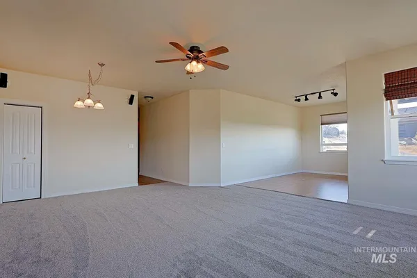$879,990 | 1422 River View Lane, Buhl, ID 83316