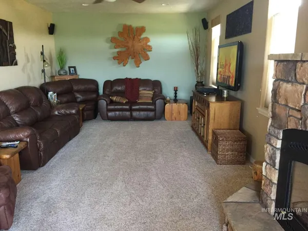 $879,990 | 1422 River View Lane, Buhl, ID 83316