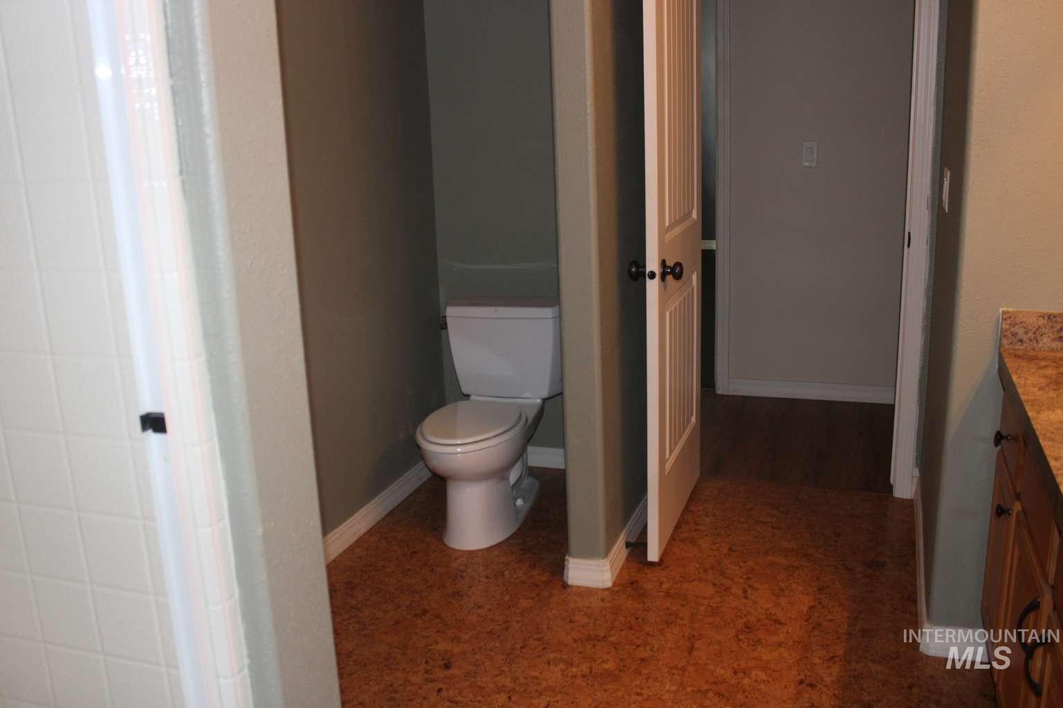 1422 River View Lane Buhl, ID 83316 - Photo 26 of 43 Bathroom featuring vanity and toilet