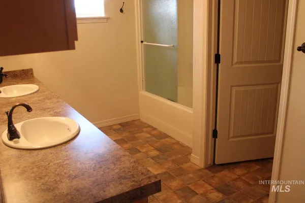 $879,990 | 1422 River View Lane, Buhl, ID 83316