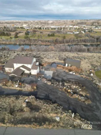 $879,990 | 1422 River View Lane, Buhl, ID 83316