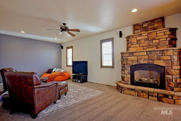 $879,990 | 1422 River View Lane, Buhl, ID 83316