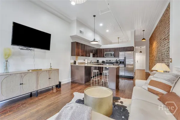 $479,999 | 310 West Broughton Street, Unit 3006, Savannah, GA 31401