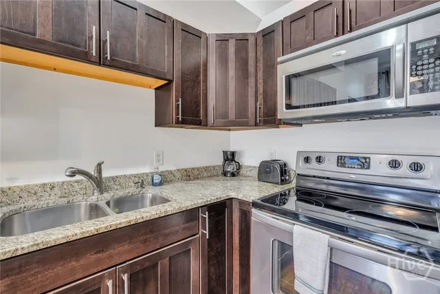 $479,999 | 310 West Broughton Street, Unit 3006, Savannah, GA 31401