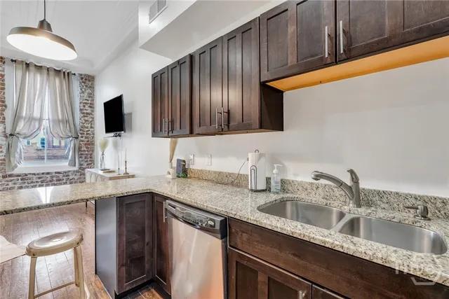 $479,999 | 310 West Broughton Street, Unit 3006, Savannah, GA 31401