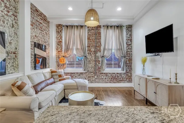 $479,999 | 310 West Broughton Street, Unit 3006, Savannah, GA 31401