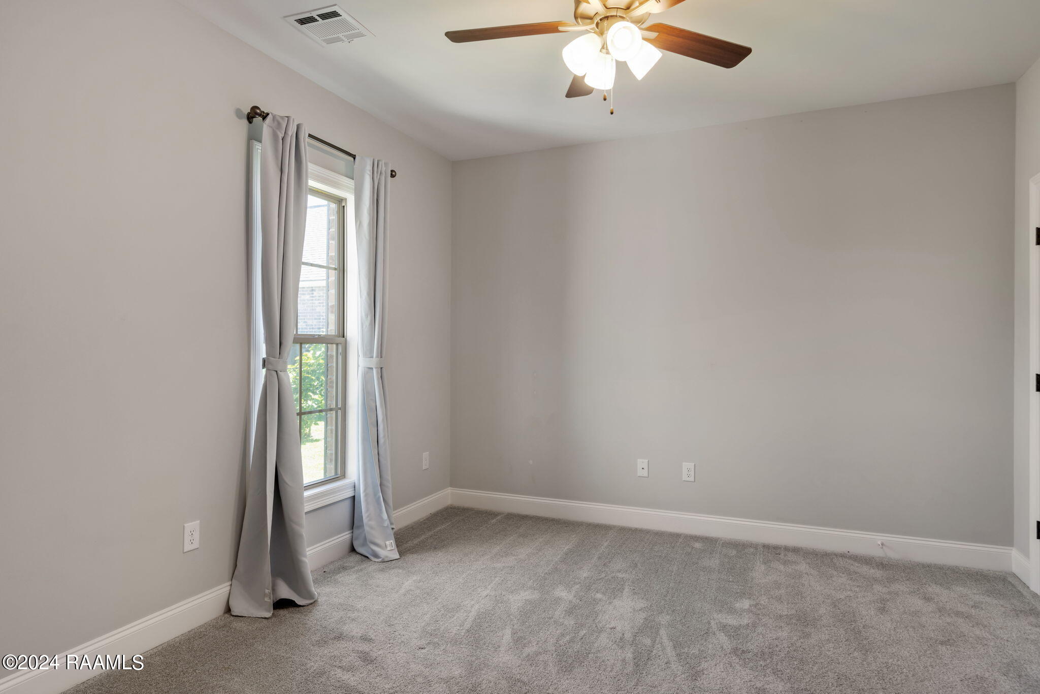 213 Timberland Ridge Boulevard Lafayette, LA 70507 - Photo 17 of 23 Bedroom